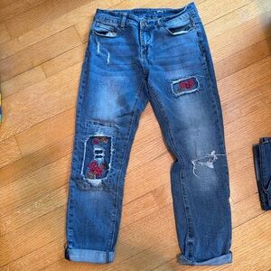 Women's Hippie Laundry Tom Girl Distressed Embroidered Floral Jeans